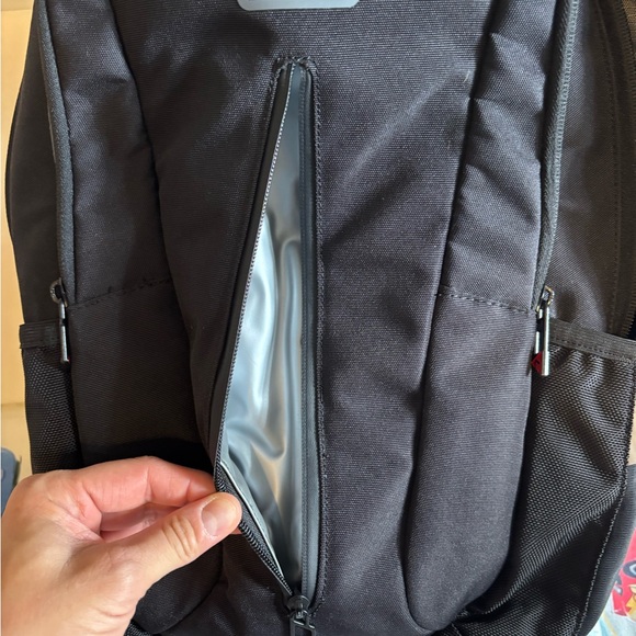 Beau Industries Parenting Pack diaper bag - Picture 10 of 14